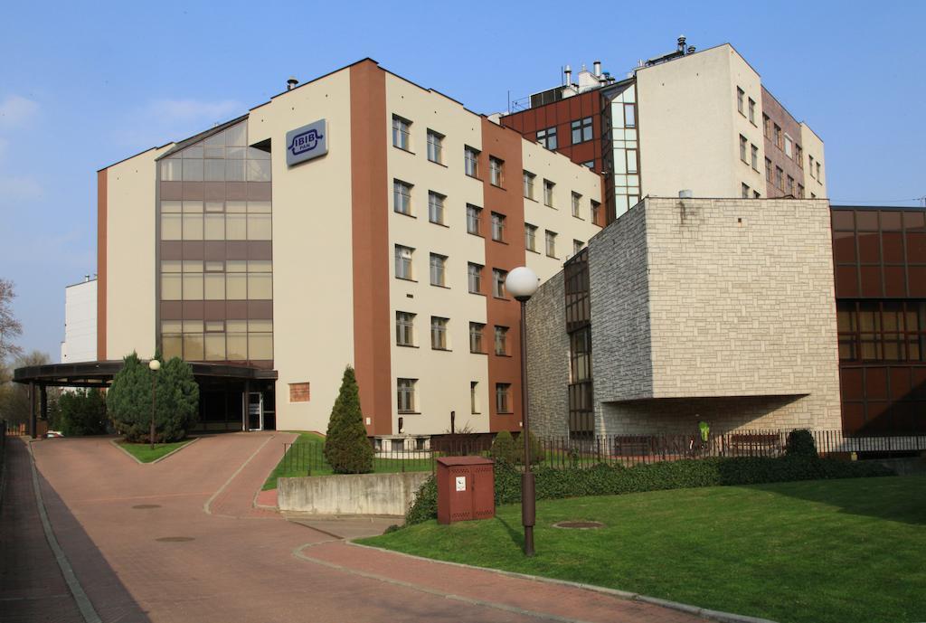 Centrum Konferencyjne Ibib Pan Varsovie Extérieur photo